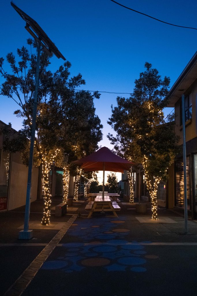 solar decorative lighting