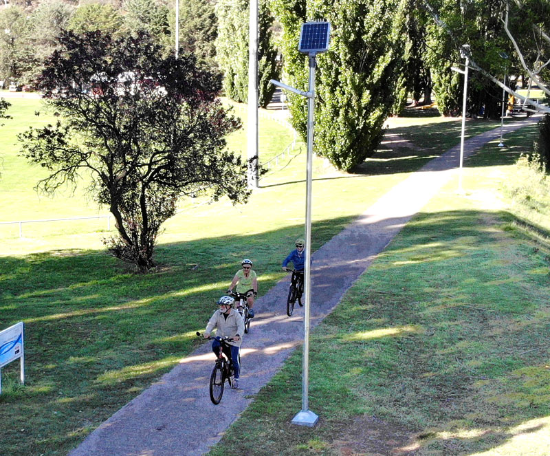 Cooma Creek solar lighting